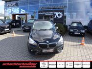 BMW 216, d Active Tourer Advantage, Jahr 2015 - Potsdam