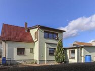 Freies Einfamilienhaus mit Kamin und viel Nebengelass im ländlichen Gohlis - Zeithain