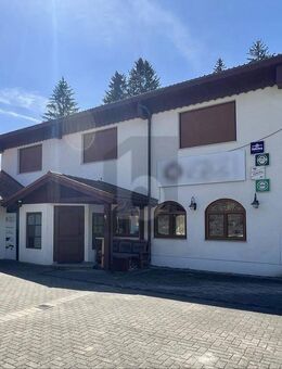 PERFEKTE KOMBINATION AUS WOHNEN UND ARBEITEN - Zimmern (Burg)