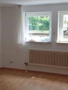 Helle, ca. 20 m² große 1-Zimmer Souterrainwohnung in einem gepflegtem Mehrfamilienhaus - Bühl