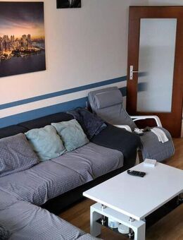 Helle 3 Zimmer-Wohnung mit Loggia, zentrumsnah und gut geschnitten - Neutraubling