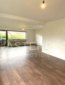 Großzügige, helle 3ZKB Wohnung mit Balkon und EBK - Wallerfangen