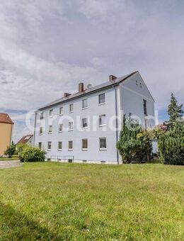 Gepflegtes 8-Parteien-Haus mit PV-Anlage und großem Grundstück im Umland von Regensburg - Burglengenfeld