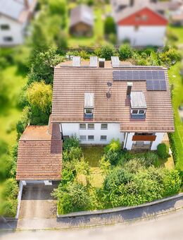 Sofort Frei: 2 - Familienhaus mit ELW, großzügig mit PV, Solar, neuwertiger Heizung, schöner Garten! - Bogen