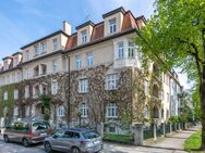 Hochwertig sanierte 3,5 Zimmer Altbauwohnung mit Vintage-Charme in erstklassiger Lage - München