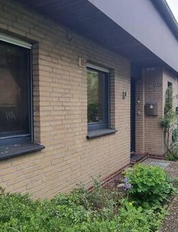 Tolle Erdgeschosswohnung mit kleinem Garten und Garage in guter Lage (Eversten) - Oldenburg
