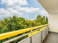 Wann ziehen Sie ein? Helle, ruhige 3 Zimmer Wohnung mit großem Balkon nah an den Gärten der Welt! - Berlin