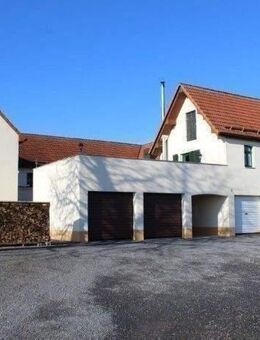 Anleger und Eigennutzer aufgepasst! TOP sanierter 3- Seiten Hof, mit 5 Wohneinheiten in ländlicher Alleinlage und großem Grundstück nähe Triptis. - Geroda (Thüringen)