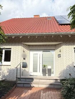 Luxuriöses Zuhause mit Gartentraum, Wintergarten und Sauna wartet auf Sie! - Paderborn