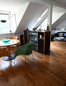 Ruhige, helle, citynahe 3-Zimmer Dachgeschosswohnung in Düsseldorf, 93m2 - Düsseldorf