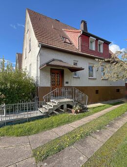 Zweifamilienhaus im Ortskern Eichenzell mit bebaubaren Grundstück - Eichenzell