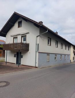 *RO-Fürstätt: Solide vermietetes 3-Familienhaus (mit Ausbau-Potential) zur Kapital-Anlage* - Rosenheim