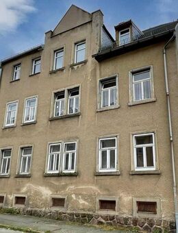 Sanierungsbedürftiges Mehrfamilienhaus - Burgstädt