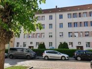 3 Raumwohnung im Erdgeschoss / sonniger Balkon / Laminatböden / Tageslichtbad mit Wanne und Dusche ! - Leipzig