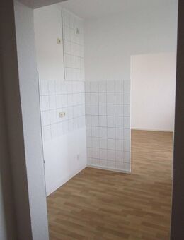 4-Raum-Wohnung mit Balkon und Aufzug - Crimmitschau
