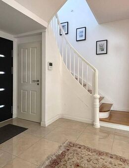 Einfamilienhaus mit traumhaftem Garten in Lohausen - Düsseldorf