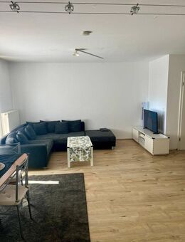 gepflegte 3-Zi.-Wohnung mit Balkon und Einbauküche in hervorragender Wohnlage - Gochsheim