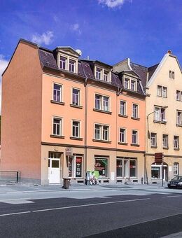 Frisch renoviert und sofort bezugsfertig. Altbauwohnung mit Balkon, EBK und Tageslichtbad. - Freital