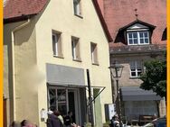 499.000,- für 281 qm Altstadthaus mit 6 Wohn,- + 1 Gewerbeeinheit in 1A Lage und 30.885,- Mietertrag - Lauf (Pegnitz)