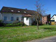 Gransee-Neulögow: Vierseitenhof auf ca. 7.660 m² Grundstück, nahe der Uckermärkischen Seenlandschaft - Gransee