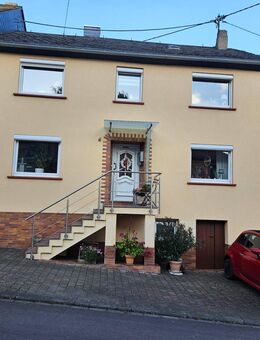 Stilvolles Einfamilien-Reihenhaus in Butzweiler ohne jeglichen Renovierungsstau - Newel