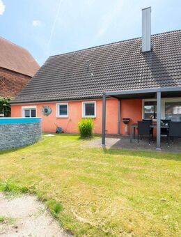 Familienhaus mit Terrasse, Garten und großzügigem Grundstück in Trautskirchen - Trautskirchen