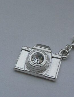 ☝️☝️☝️ Charm mit Karabiner, Kamera, Linse = Strassstein, NEU ⭐⭐⭐⭐⭐ - Gersthofen