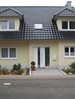 Die blaue Mauritius - Hochwertige 3,5 Zimmer Wohnung in absoluter Bestlage in Haibach - Haibach (Regierungsbezirk Unterfranken)