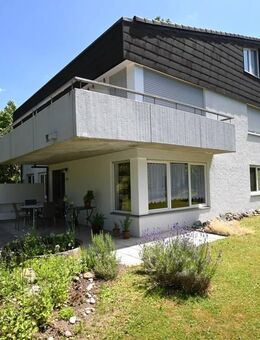 Ansprechende, schöne Erdgeschoss-Wohnung mit großem, eigenem Garten in Grünkraut - Grünkraut