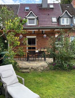 Modernisiertes Reihenhaus mit tollem Garten - Geesthacht