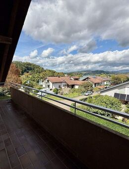 Dachgeschosswohnung mit Rheinblick | Balkon, Keller und Garage - Bad Säckingen