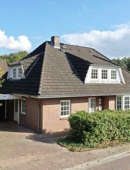 Geräumiges Einfamilienhaus mit Doppelcarport und Renovierungspotenzial - Scheeßel