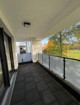 Schöne, neuwertige Obergeschosswohnung in unmittelbarer Nähe zum Dümmer See - Lembruch