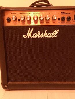 Gitarrencombo + Gitarre + Effektprocessor Boss SE70 - Duisburg