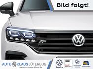 VW T-Roc, 1.5 TSI R-Line Black Style IQ-Light, Jahr 2024 - Jüterbog