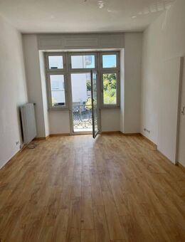 Geräumige und helle 4-Zimmer-Wohnung mit 2 Badezimmern - Donaueschingen