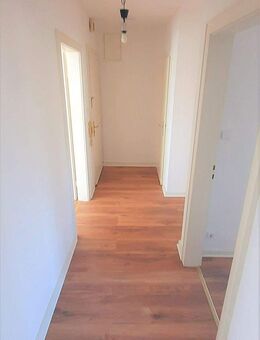 Schöne 3-Zimmer-ETW in guter Lage von Hamburg-Sasel - Hamburg