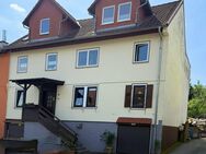 Charmante Hochparterre-Wohnung mit Wintergarten und Einbauküche - Michelstadt