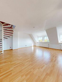 ZENTRALE MAISONETTE-WOHNUNG MIT EINZELGARAGE IN LANGENAU - Langenau