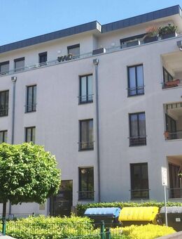 Wohnung mit Fahrstuhl und Balkon - Halle (Saale)