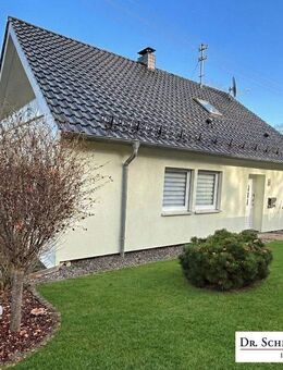 Modernisiertes Einfamilienhaus mit Kamin, Garten und Garage in ruhiger Wohnlage von Alsdorf! - Alsdorf (Landkreis Altenkirchen (Westerwald))
