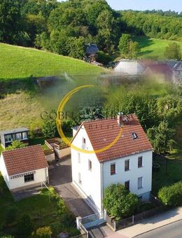 Freistehendes Einfamilienhaus mit großzügigen Garten, Garage und idealer Autobahnanbindung - Saara