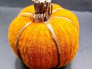 Kürbis Stoff und Holz Deko Halloween Kürbiskopf ca. 7x7cm Basteln Herbst - Essen