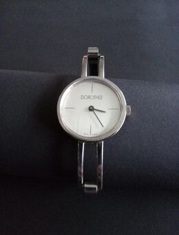alte Swiss Made Damen Uhr Dorothée aus den 70´er Jahren - Essen