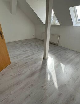 DG - Laminat - Bad mit Dusche - WG-gerechts !!!! - Chemnitz