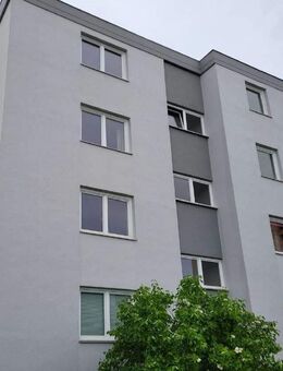 schöne 2-Zimmer EG-Wohnung mit Balkon - Burghausen