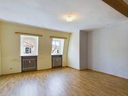 ***VERMIETUNG*** 1-Zimmer-Apartment in Denkmalgeschütztem Ensemble nahe Marktplatz. - Stadtsteinach