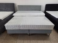 Jetzt Neu ein 180X200 Boxspringbett mit ganzer H3 KS Matratze in Grau - Wiesmoor