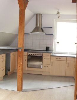 Helle, kleine Wohnung über zwei Ebenen sucht ruhigen Mieter - Grevesmühlen