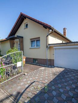 Urlaubsfeeling! Haus mit Wintergarten, riesiger Schwimm- und Fitnesshalle in Neuenhasslau! - Hasselroth